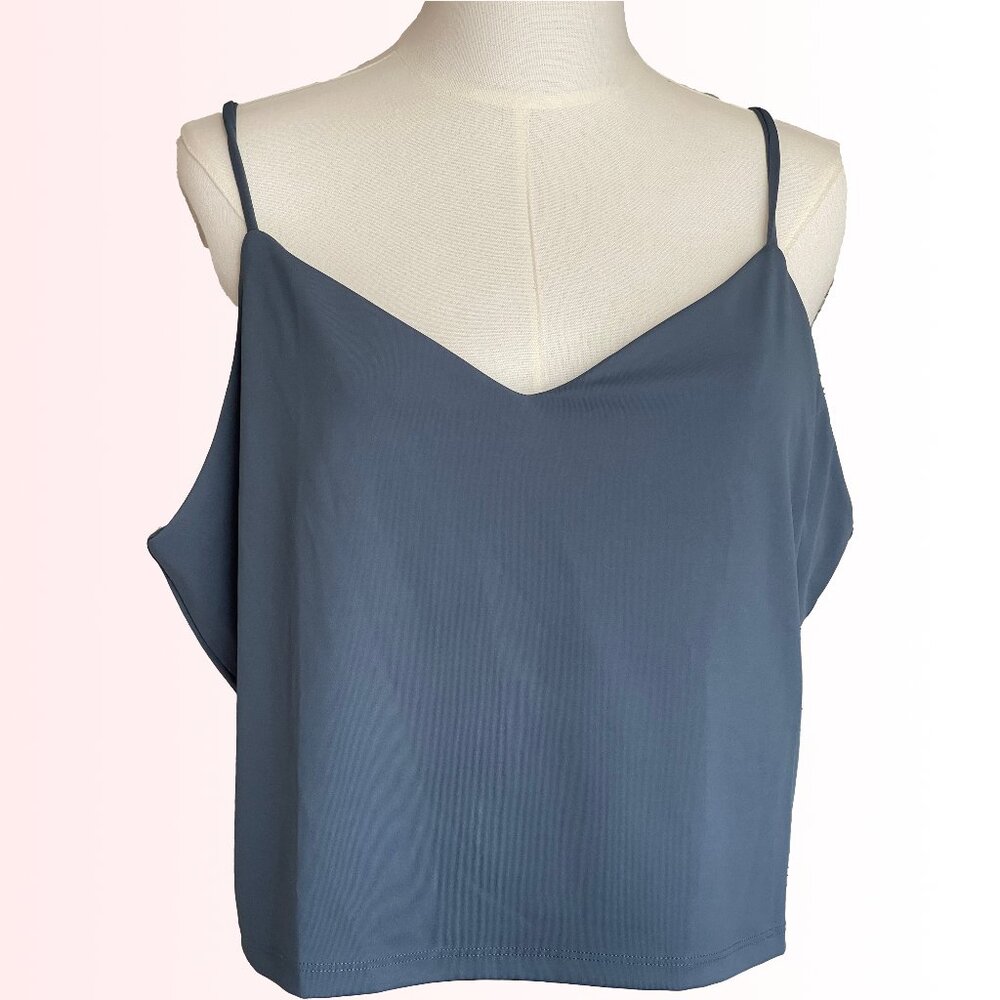 Soma wknd 24-7 dusty blue crop top - NWOT